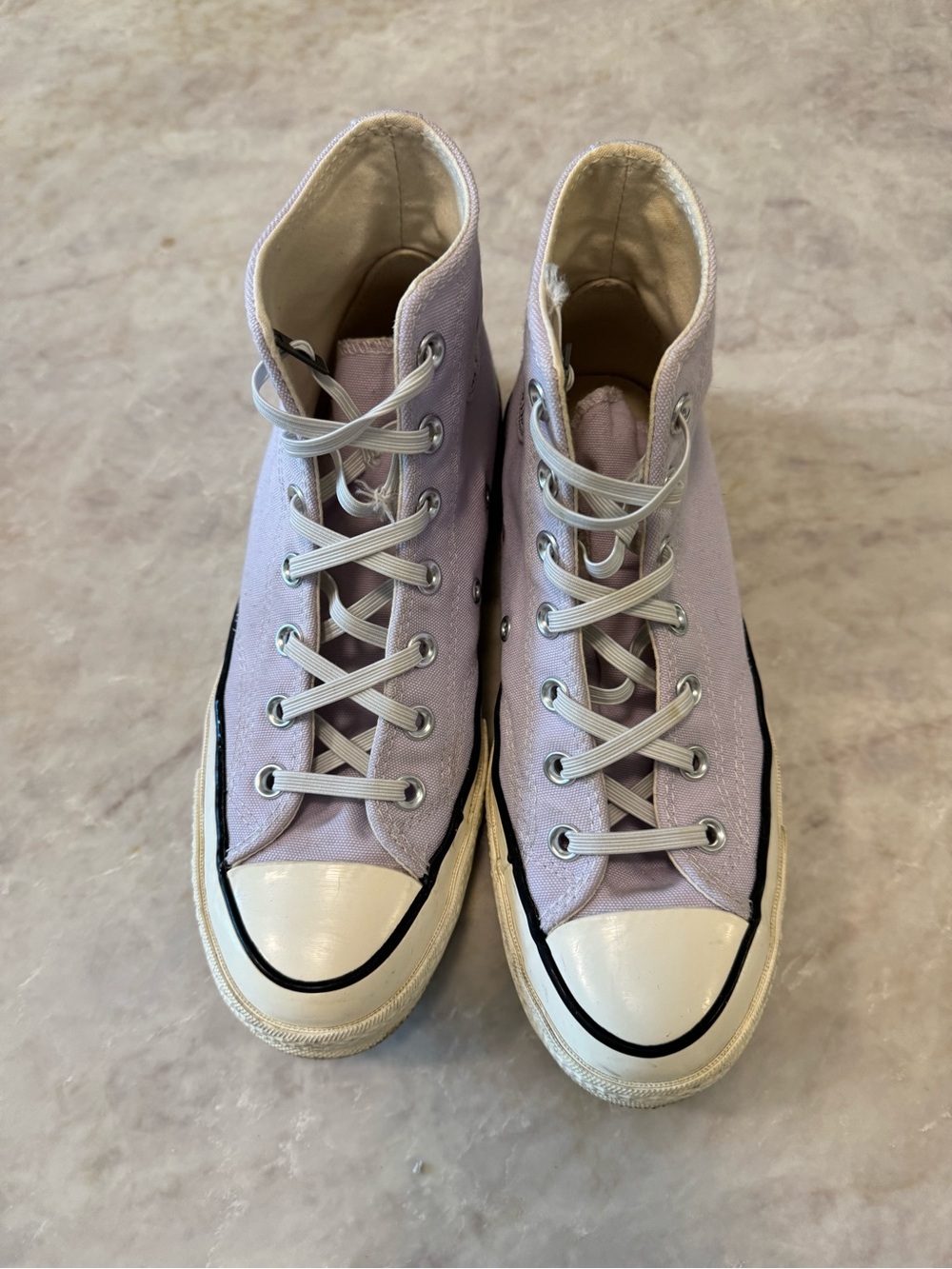 LIKE NEW Converse Allstars: Lavender high top